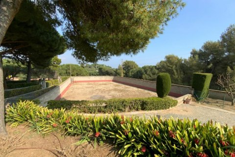 Hus till salu i Sant Andreu de Llavaneres, Barcelona, Spanien 9 sovrum,  Nr. 141304 - foto 13