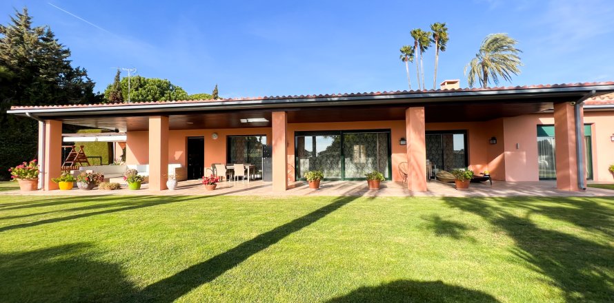 Дом в Сан-Висенс де Монтальт, Барселона, Испания 6 спален, №141307