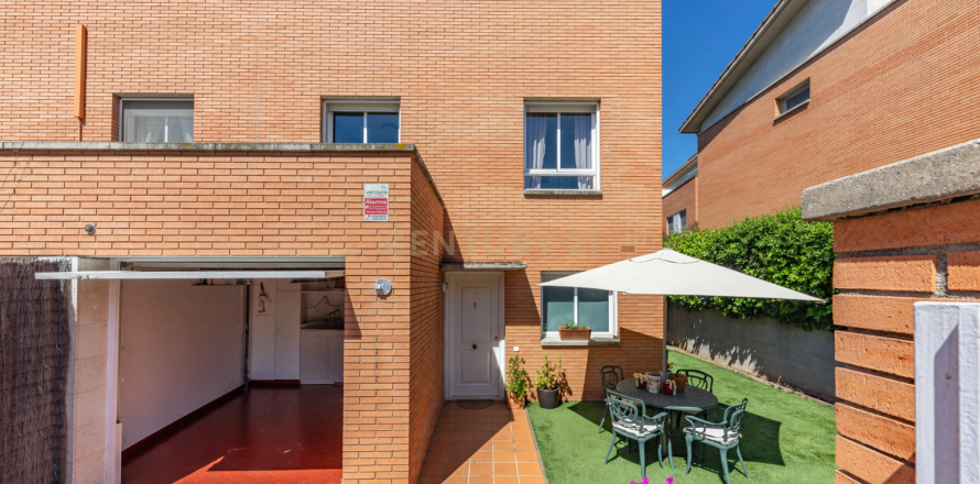 House in Sant Cugat Del Valles, Barcelona, Spanien 5 Schlafzimmer, 173.55 m2 Nr. 166910