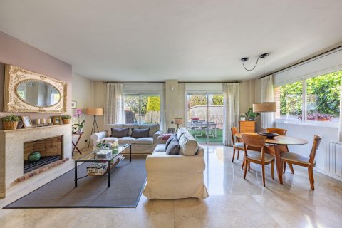 House zum Verkauf in Sant Cugat Del Valles, Barcelona, Spanien 5 Schlafzimmer, 173.55 m2 Nr. 166910 - Foto 2