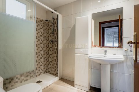 Wohnung zum Verkauf in Sant Feliu de Llobregat, Barcelona, Spanien 4 Schlafzimmer, 105 m2 Nr. 166907 - Foto 18