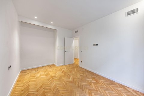 Wohnung zum Verkauf in Barcelona, Spanien 4 Schlafzimmer, 223 m2 Nr. 166908 - Foto 26