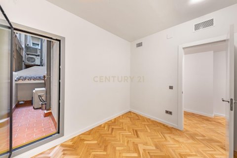 Wohnung zum Verkauf in Barcelona, Spanien 4 Schlafzimmer, 223 m2 Nr. 166908 - Foto 19