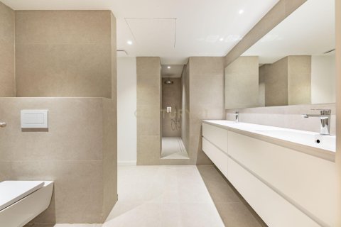 Wohnung zum Verkauf in Barcelona, Spanien 4 Schlafzimmer, 223 m2 Nr. 166908 - Foto 16