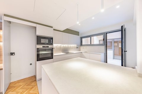 Wohnung zum Verkauf in Barcelona, Spanien 4 Schlafzimmer, 223 m2 Nr. 166908 - Foto 4