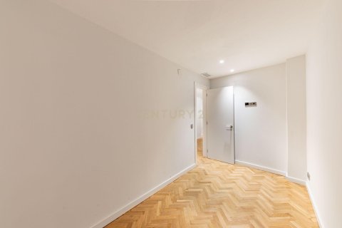 Wohnung zum Verkauf in Barcelona, Spanien 4 Schlafzimmer, 223 m2 Nr. 166908 - Foto 13