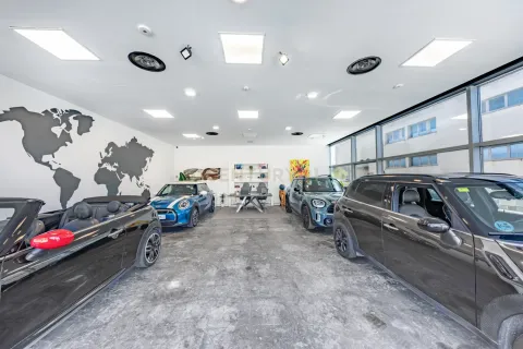 Commercial property for sale in Sant Cugat Del Valles, Barcelona, Spain 1 bedroom, 91.9 sq.m. No. 166909 - photo 4