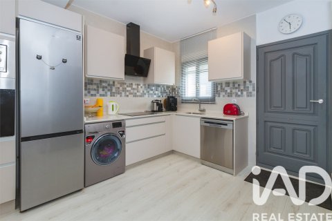 Casa adosada en venta en Pedreguer, Alicante, España 3 dormitorios, 130 m2 No. 172817 - foto 6