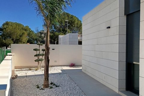 Villa for sale in Pilar de la Horadada, Alicante, Spain 3 bedrooms, 122 sq.m. No. 99280 - photo 26