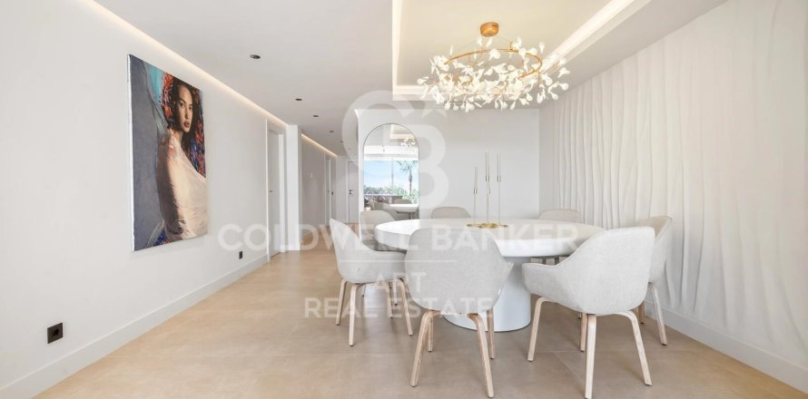 Apartment à Marbella, Malaga, Espagne 3 chambres, 170 m2 No. 157308