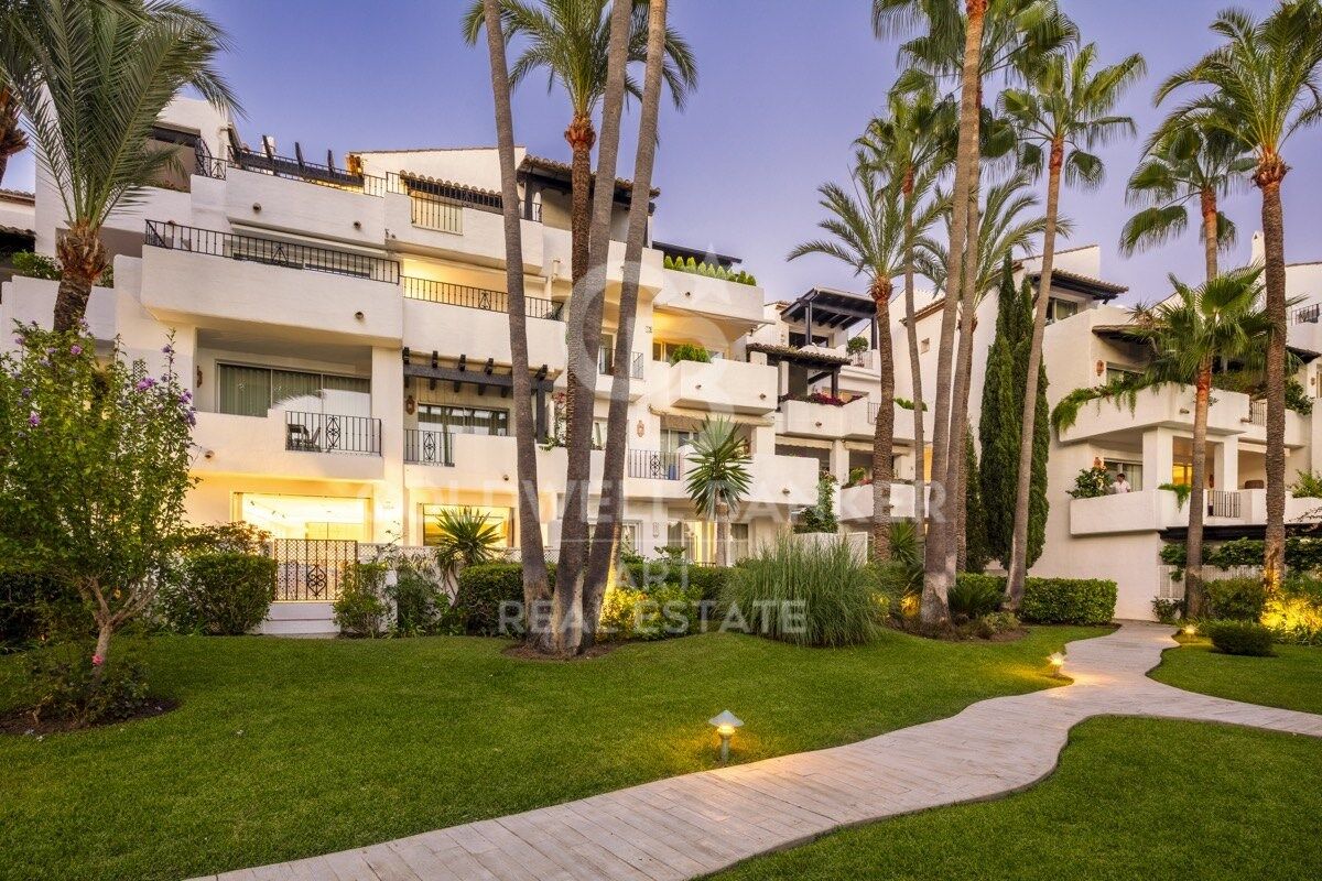 Apartamento en Marbella, Málaga, España 3 dormitorios, 149 m2 No. 157305