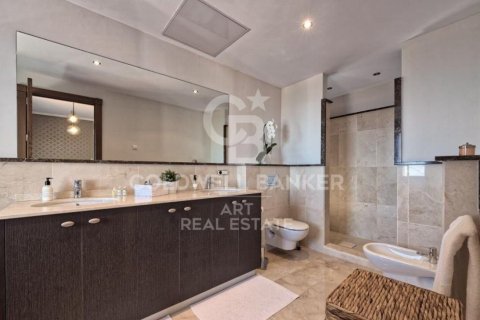 Villa for sale in Benahavis, Malaga, Spain 5 bedrooms, 582 sq.m. No. 157306 - photo 12
