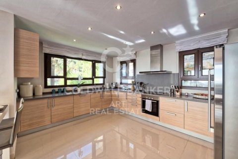 Villa for sale in Benahavis, Malaga, Spain 5 bedrooms, 582 sq.m. No. 157306 - photo 8