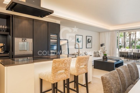 Apartamento en venta en Marbella, Málaga, España 3 dormitorios, 137 m2 No. 157304 - foto 11
