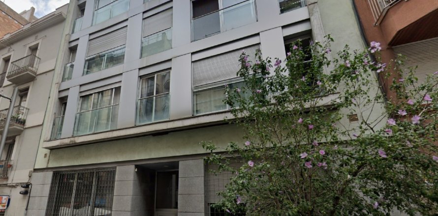 Apartment in Barcelona, Spain 4 bedrooms, 160 sq.m. No. 167054