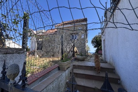 House for sale in Pineda de Mar, Barcelona, Spain 3 bedrooms, 171 sq.m. No. 167052 - photo 3