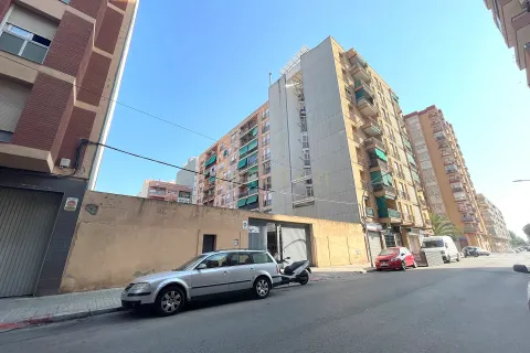 Land plot for sale in Sabadell, Barcelona, Spain No. 167056 - photo 3