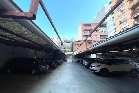 Land plot for sale in Sabadell, Barcelona, Spain No. 167056 - photo 10