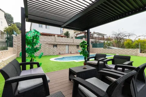 House à Llica D'amunt, Barcelona, Espagne 4 chambres, 204 m2 No. 167051
