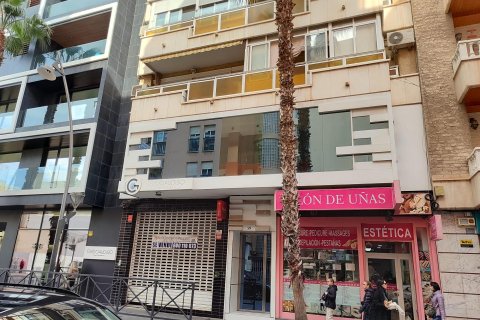 Apartment for sale in Torrevieja, Alicante, Spain 255 sq.m. No. 165318 - photo 1