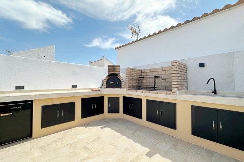 Townhouse for sale in Torrevieja, Alicante, Spain 3 bedrooms, 180 sq.m. No. 193805 - photo 27