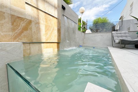 Townhouse for sale in Torrevieja, Alicante, Spain 3 bedrooms, 180 sq.m. No. 193805 - photo 30