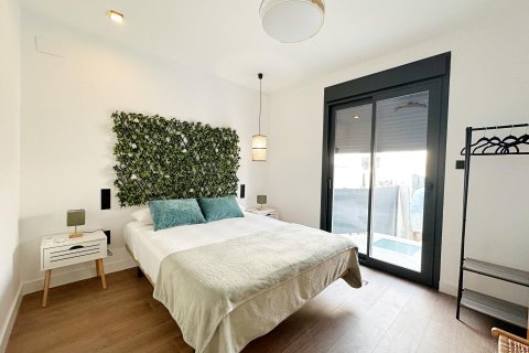 Townhouse for sale in Torrevieja, Alicante, Spain 3 bedrooms, 180 sq.m. No. 193805 - photo 10