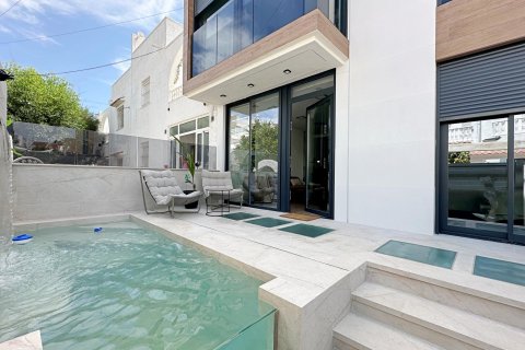 Townhouse for sale in Torrevieja, Alicante, Spain 3 bedrooms, 180 sq.m. No. 193805 - photo 29