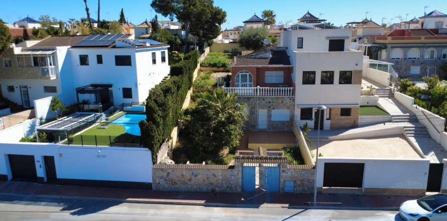 Villa in Los Balcones, Alicante, Spain 2 bedrooms,  No. 161494