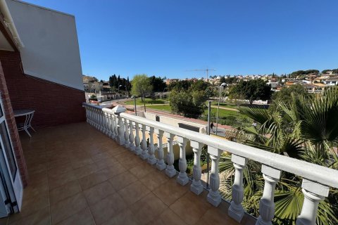 Villa for sale in Los Balcones, Alicante, Spain 2 bedrooms,  No. 161494 - photo 16