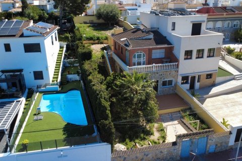 Villa for sale in Los Balcones, Alicante, Spain 2 bedrooms,  No. 161494 - photo 11