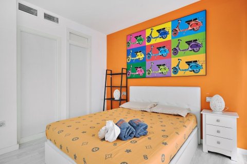 Lägenhet till salu i Torrevieja, Alicante, Spanien 3 sovrum, 142 kvm. Nr. 161490 - foto 15