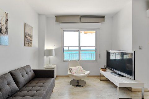 Lägenhet till salu i Torrevieja, Alicante, Spanien 3 sovrum, 142 kvm. Nr. 161490 - foto 2