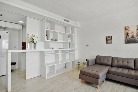 Lägenhet till salu i Torrevieja, Alicante, Spanien 3 sovrum, 142 kvm. Nr. 161490 - foto 7