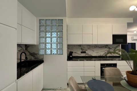 Lägenhet till salu i Torrevieja, Alicante, Spanien 3 sovrum, 85 kvm. Nr. 161492 - foto 11