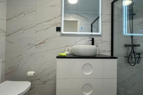 Lägenhet till salu i Torrevieja, Alicante, Spanien 3 sovrum, 85 kvm. Nr. 161492 - foto 21