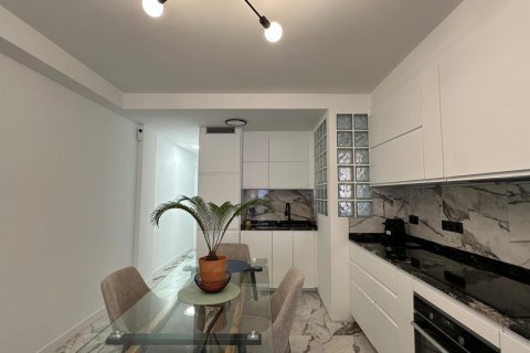 Lägenhet till salu i Torrevieja, Alicante, Spanien 3 sovrum, 85 kvm. Nr. 161492 - foto 10