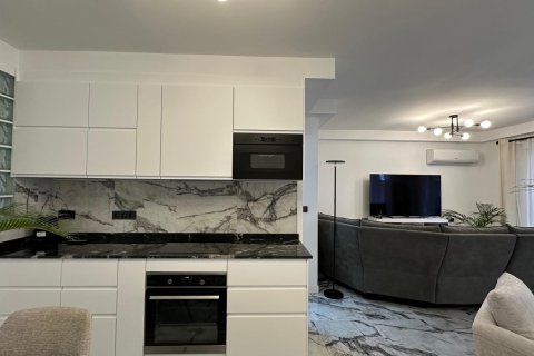 Lägenhet till salu i Torrevieja, Alicante, Spanien 3 sovrum, 85 kvm. Nr. 161492 - foto 12