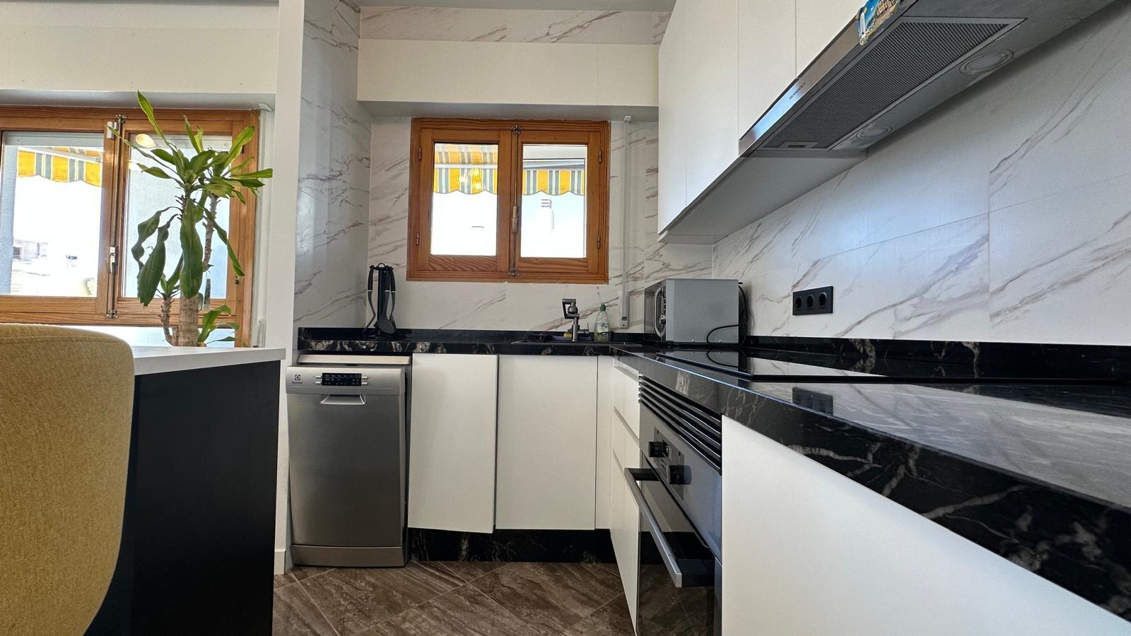 Wohnung in Torrevieja, Alicante, Spanien 2 Schlafzimmer, 119 m2 Nr. 161491