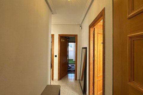 Lägenhet till salu i Torrevieja, Alicante, Spanien 2 sovrum, 119 kvm. Nr. 161491 - foto 13