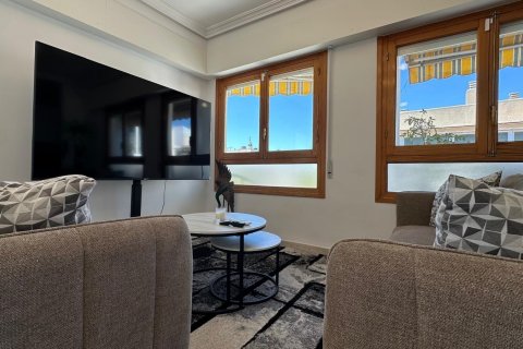 Lägenhet till salu i Torrevieja, Alicante, Spanien 2 sovrum, 119 kvm. Nr. 161491 - foto 6