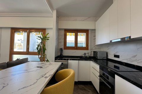 Lägenhet till salu i Torrevieja, Alicante, Spanien 2 sovrum, 119 kvm. Nr. 161491 - foto 11