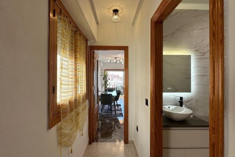 Lägenhet till salu i Torrevieja, Alicante, Spanien 2 sovrum, 119 kvm. Nr. 161491 - foto 29