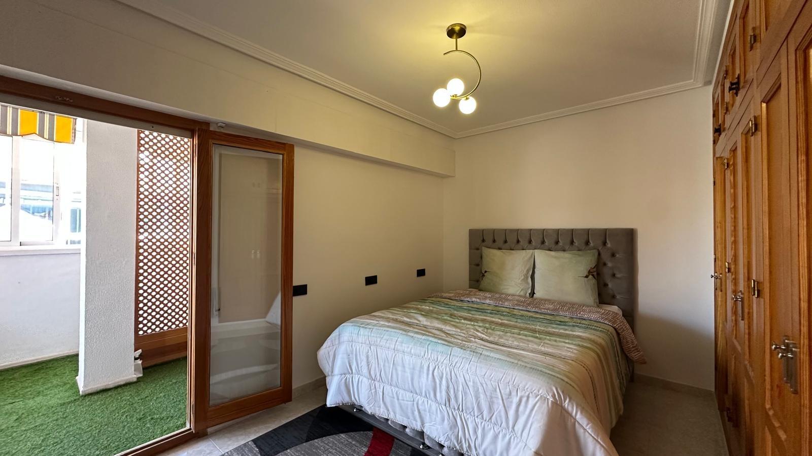 Wohnung in Torrevieja, Alicante, Spanien 2 Schlafzimmer, 119 m2 Nr. 161491