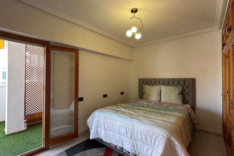 Lägenhet till salu i Torrevieja, Alicante, Spanien 2 sovrum, 119 kvm. Nr. 161491 - foto 23