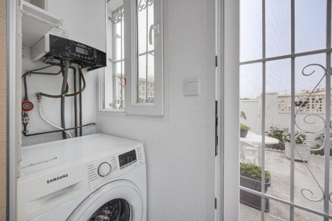 Kaupunkipientalo myytävänä Torrevieja, Alicante, Espanja, 3 makuuhuonetta, 67 m2 No. 161493 - kuva 30