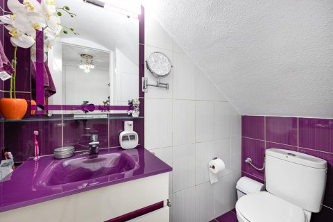 Kaupunkipientalo myytävänä Torrevieja, Alicante, Espanja, 3 makuuhuonetta, 67 m2 No. 161493 - kuva 25