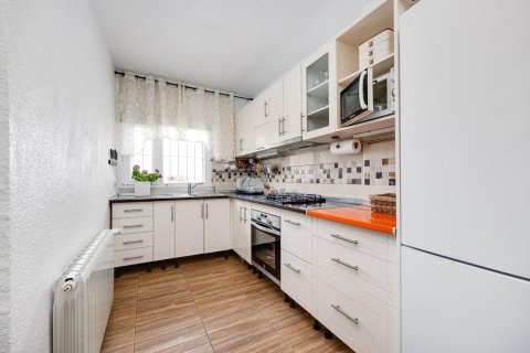 Kaupunkipientalo myytävänä Torrevieja, Alicante, Espanja, 3 makuuhuonetta, 67 m2 No. 161493 - kuva 8