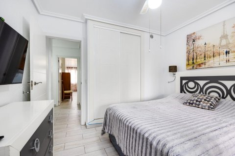 Kaupunkipientalo myytävänä Torrevieja, Alicante, Espanja, 3 makuuhuonetta, 67 m2 No. 161493 - kuva 13