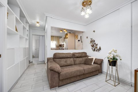 Kaupunkipientalo myytävänä Torrevieja, Alicante, Espanja, 3 makuuhuonetta, 67 m2 No. 161493 - kuva 6